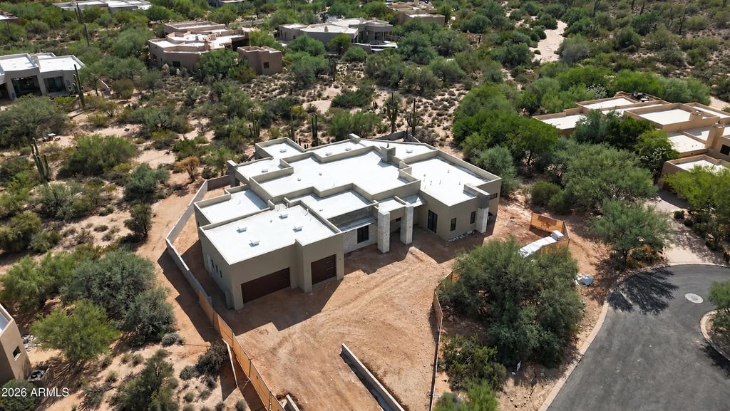 8300 E Dixileta Drive (unit 222), Scottsdale