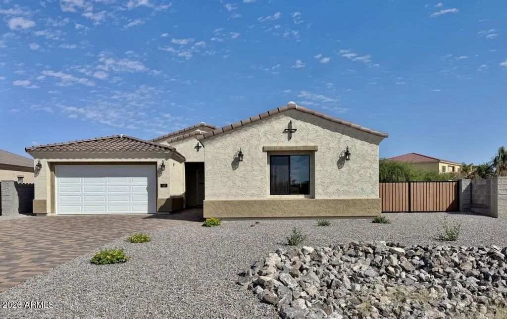 1568 N Himosa Drive, Casa Grande