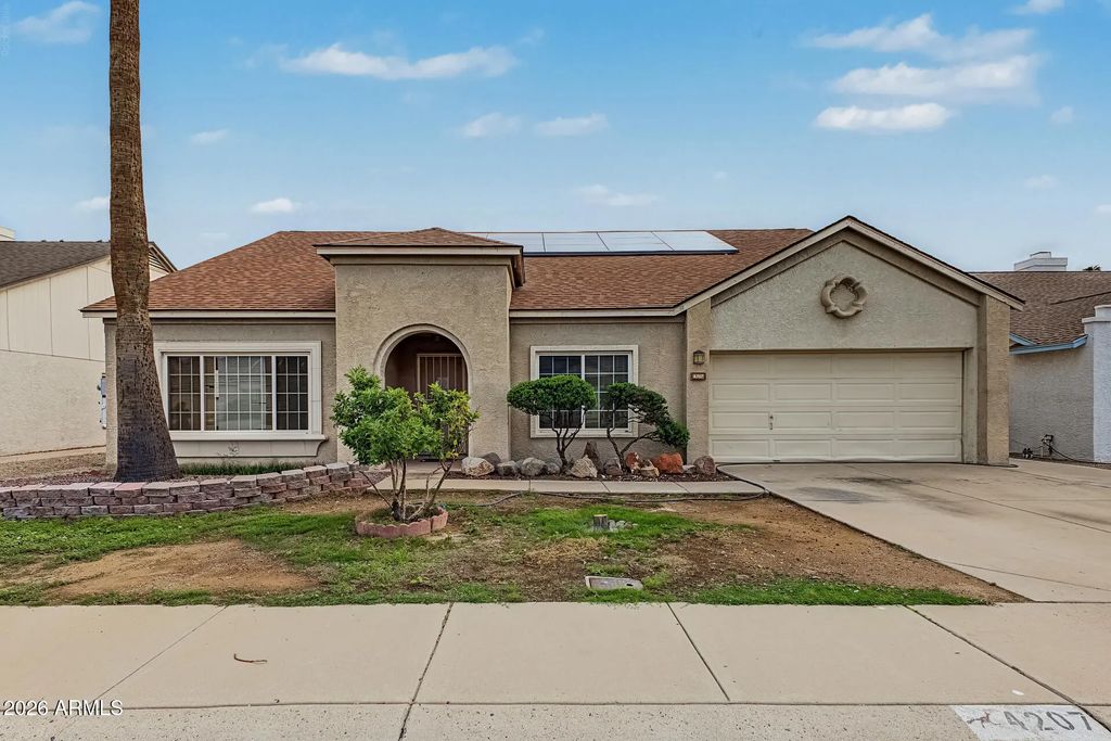 4207 W Soft Wind Drive, Glendale
