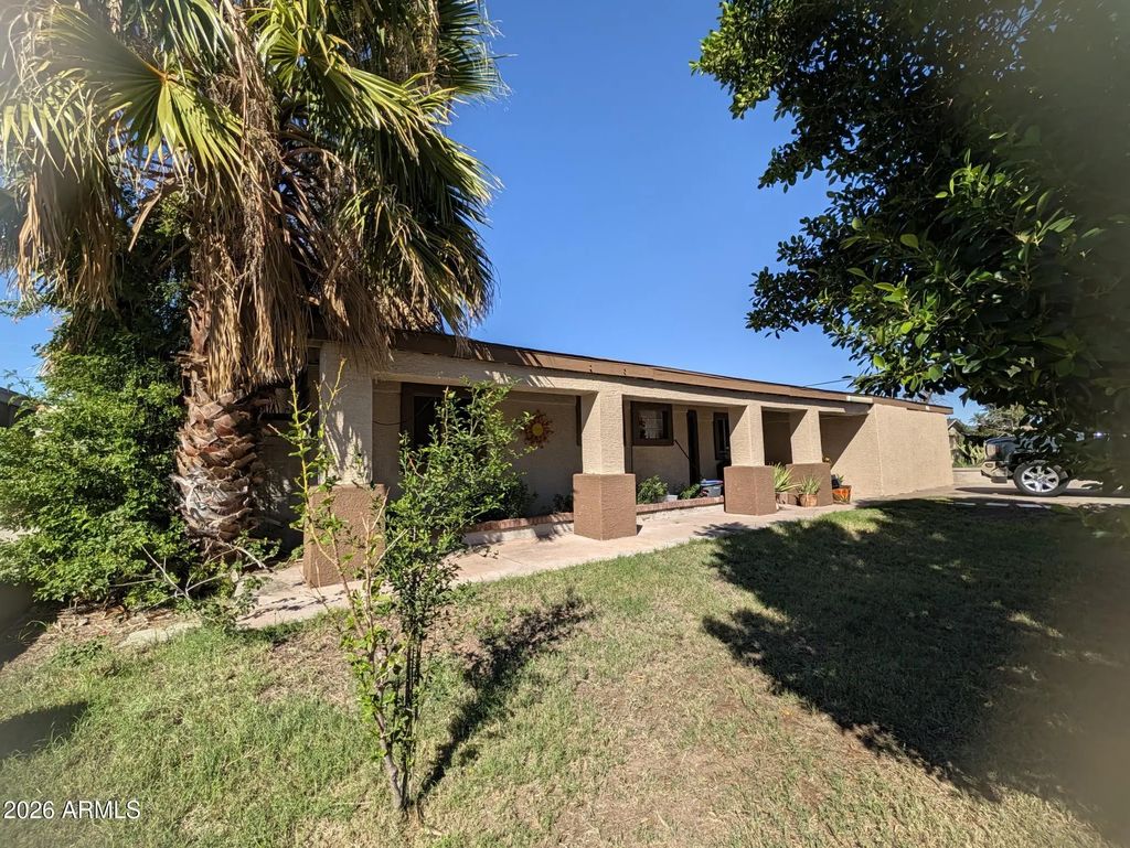 6002 W Stella Avenue, Glendale