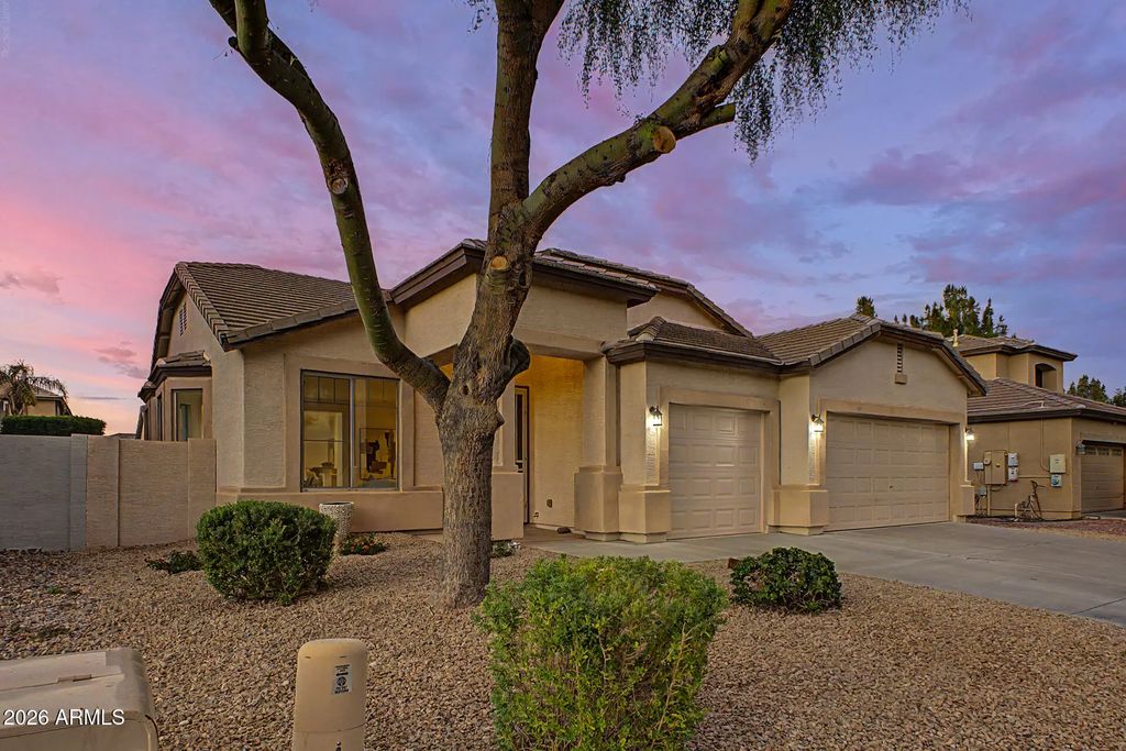 17938 W Carmen Drive, Surprise