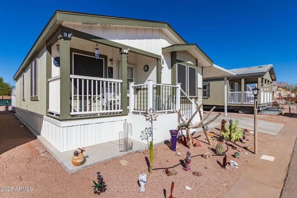 1363 N Plaza Drive (unit 10), Apache Junction