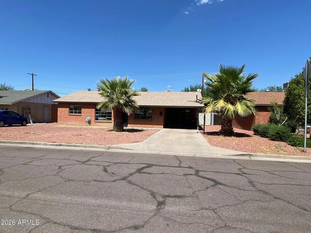 2736 W Lawrence Road W, Phoenix