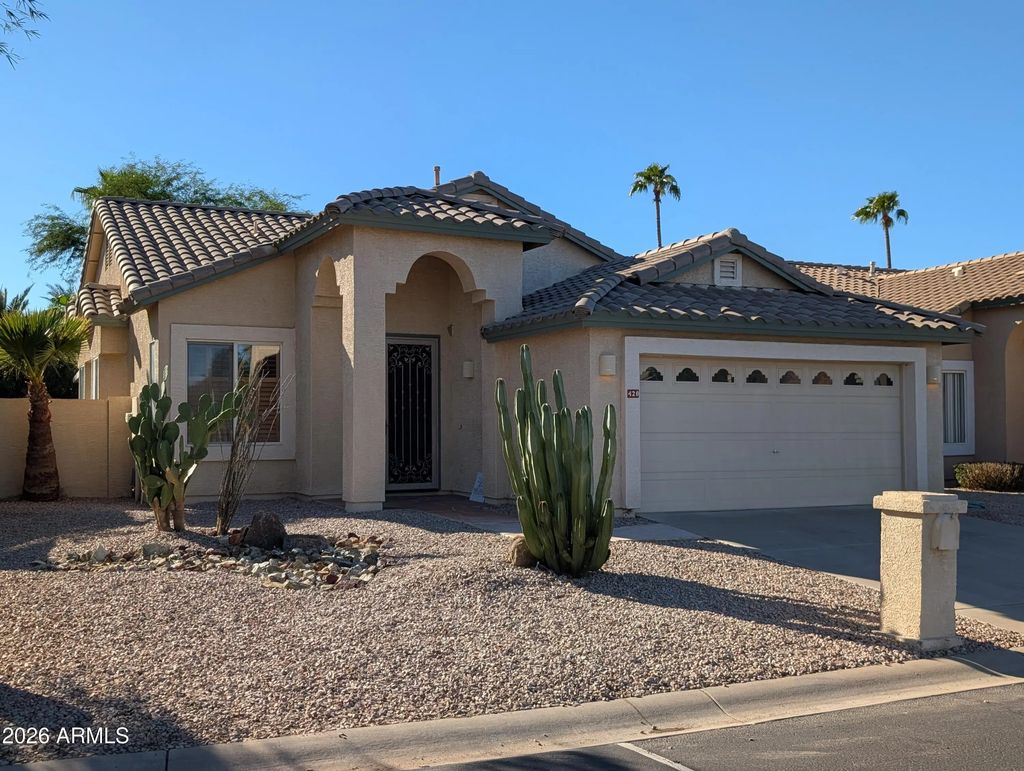 420 W Half Moon Way, Chandler