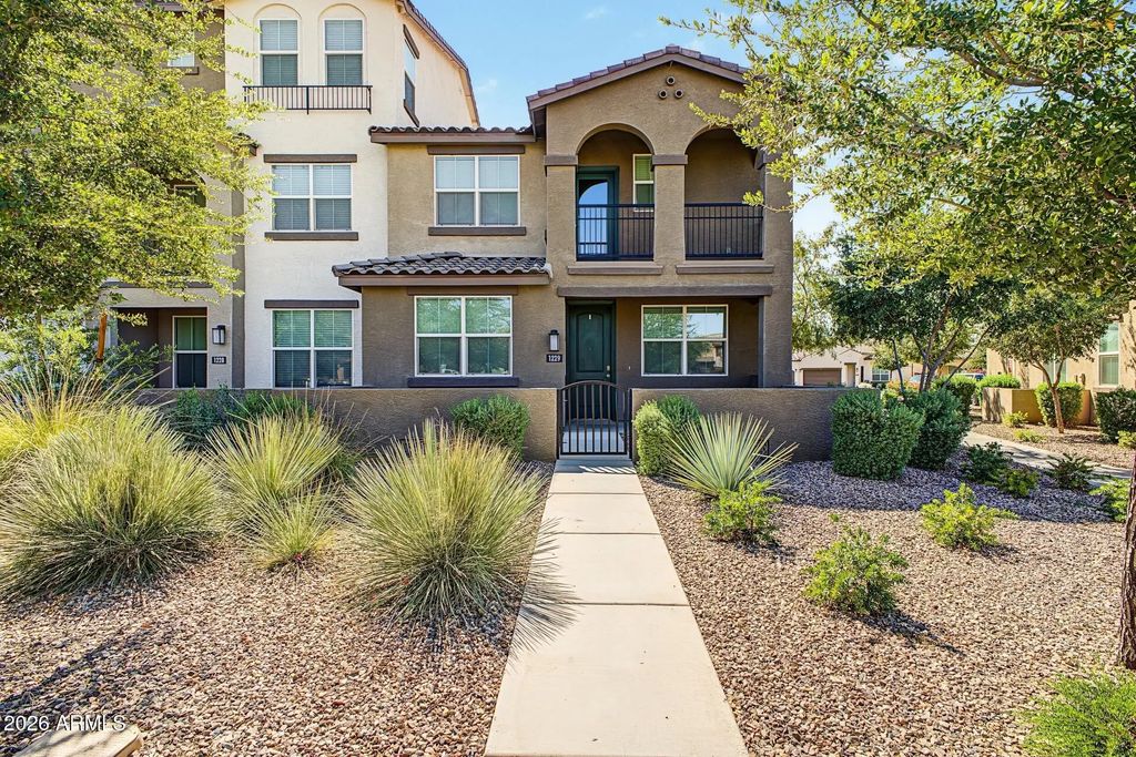 1255 N Arizona Avenue (unit 1229), Chandler