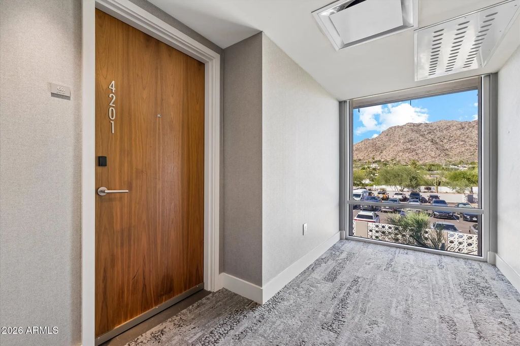 5455 E Lincoln Drive (unit 2001), Paradise Valley