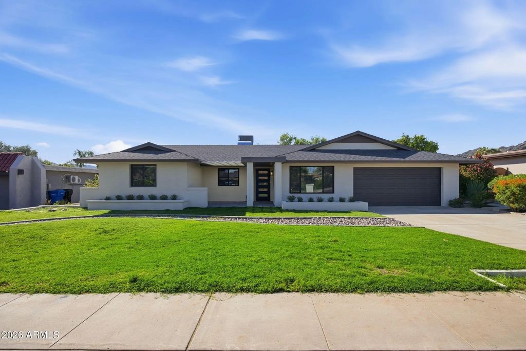 2431 E Desert Cove Avenue, Phoenix