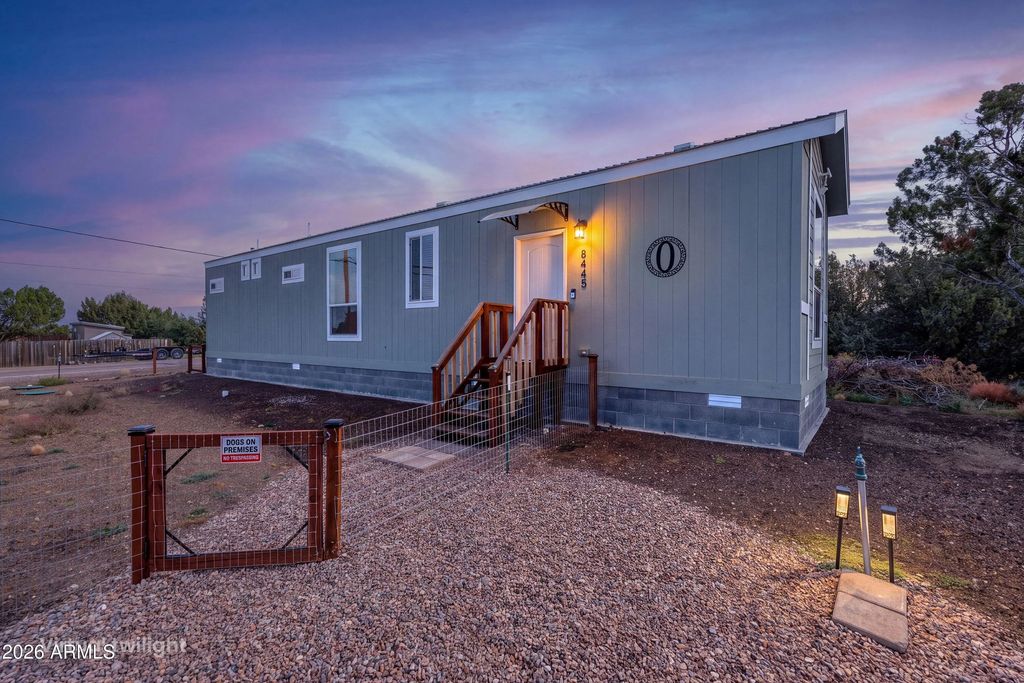 8445 Apache Drive, Show Low