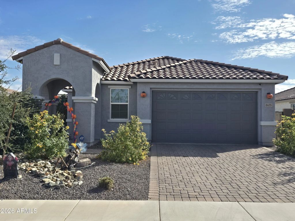 8435 W Windsor Boulevard, Glendale