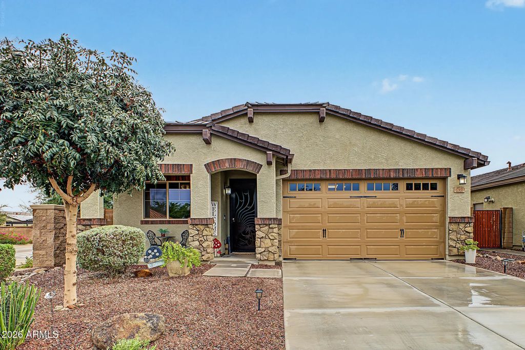 17453 W Seldon Lane, Waddell