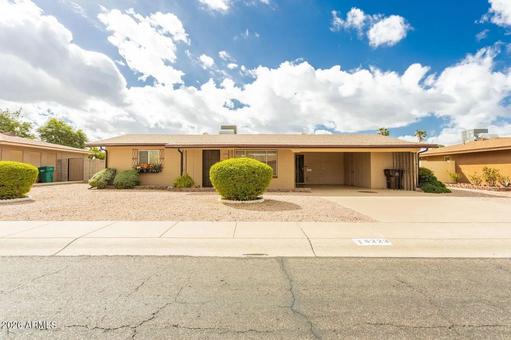 6223 E Dallas Street, Mesa