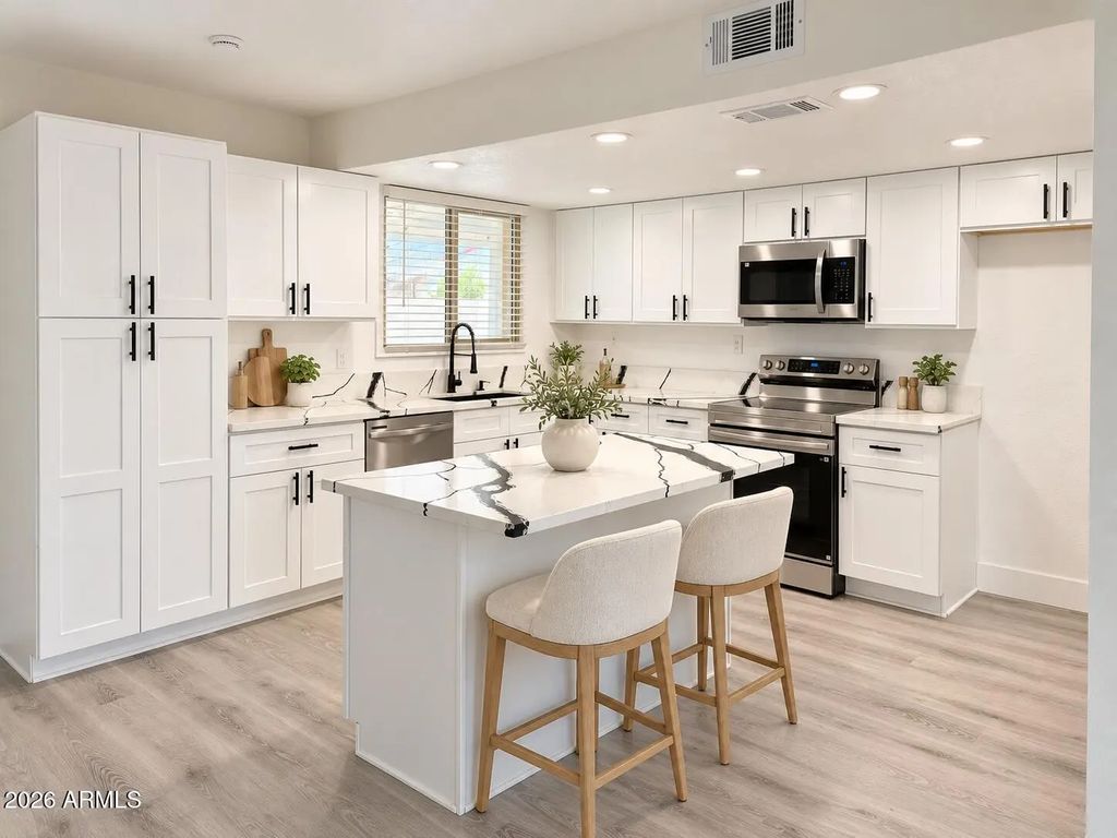 8108 W Trafalgar Avenue, Phoenix