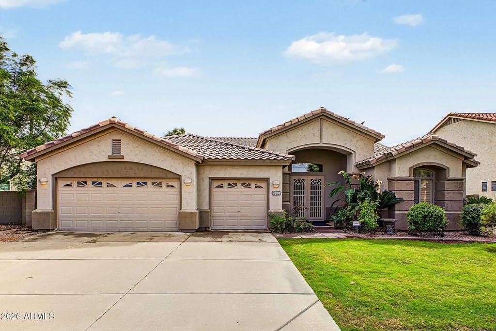 2841 E Ranch Court, Gilbert