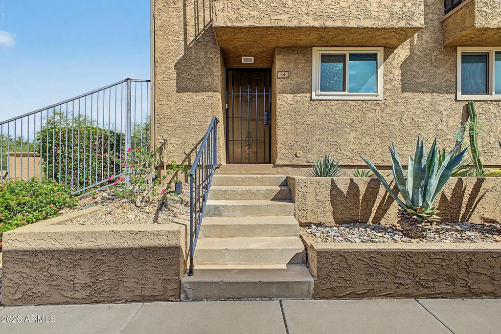 1545 E Sahuaro Drive (unit 14), Phoenix