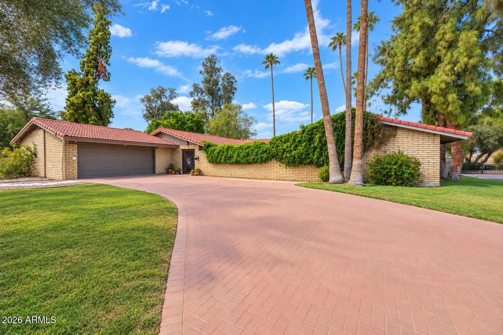 2048 E Golf Avenue, Tempe