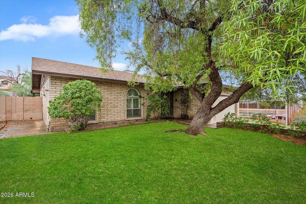 8151 N 12th Place, Phoenix