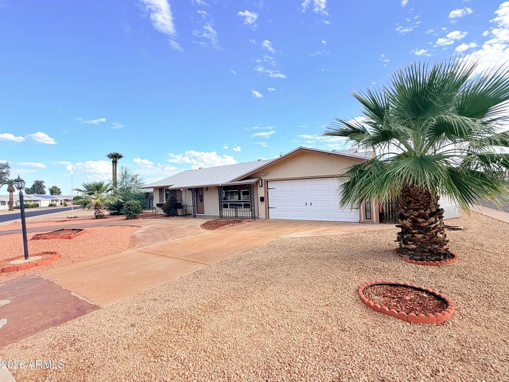 10656 W Connecticut Avenue, Sun City