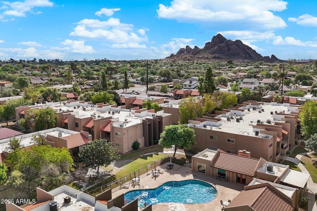 5525 E Thomas Road (unit P8), Phoenix