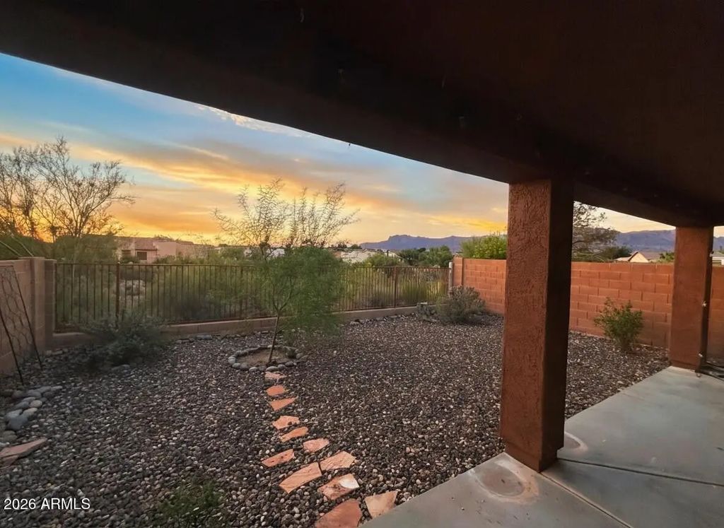 8466 S Mountain Air Lane, Gold Canyon