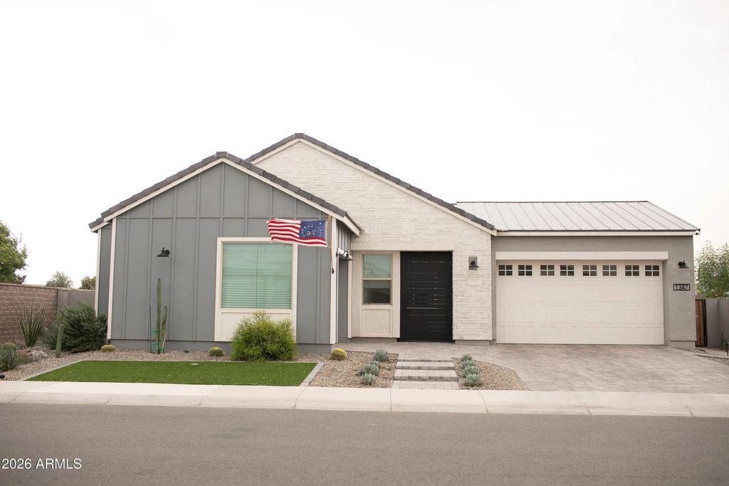 1347 E Ficus Way, Gilbert