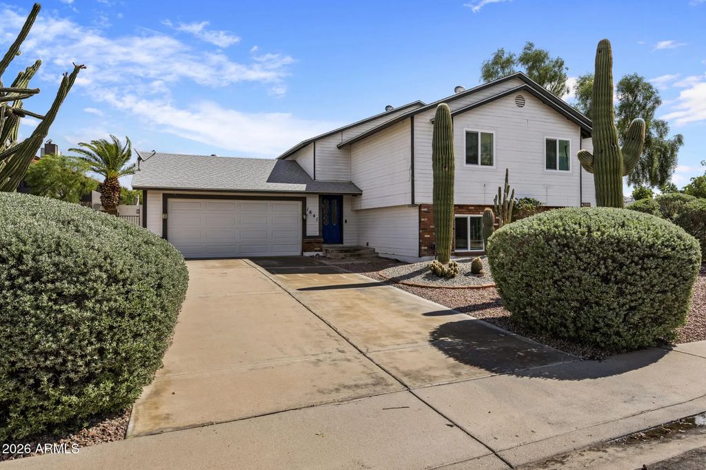 1841 N Saffron Circle, Mesa