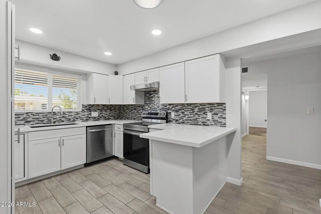 5617 E Dodge Street, Mesa