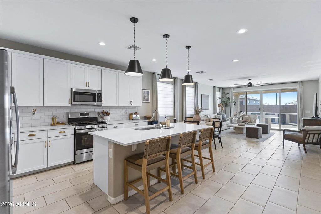 18599 W El Cortez Place, Wittmann