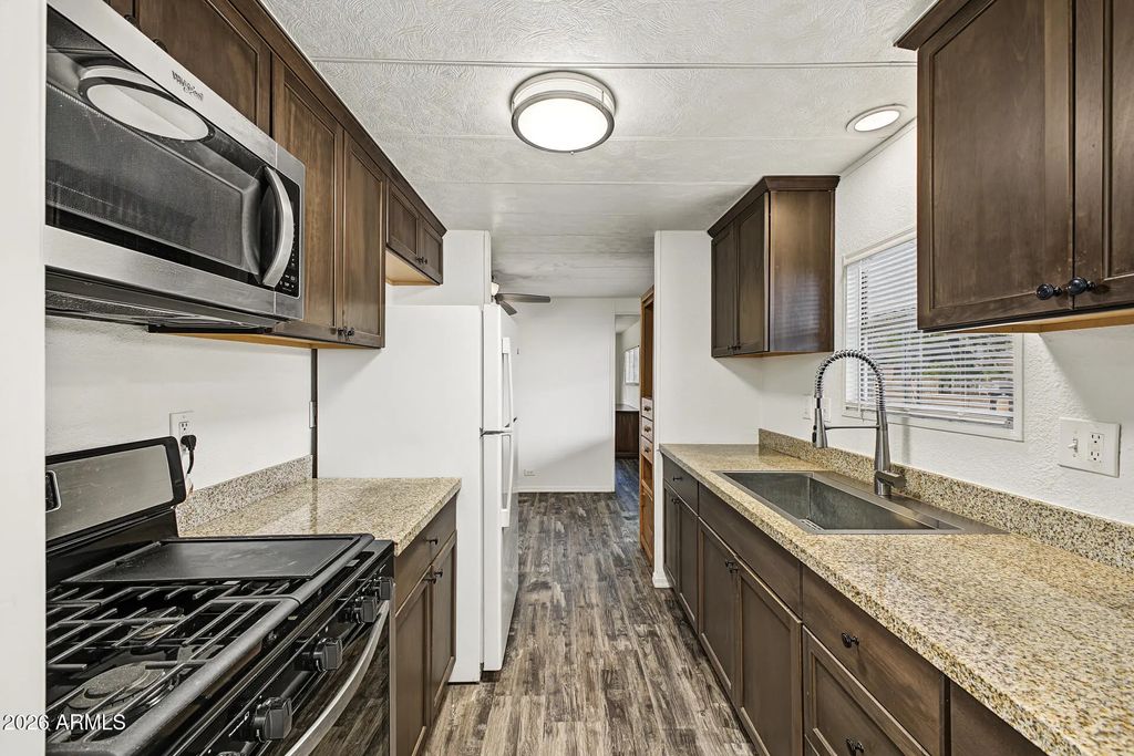 18018 N 2nd Place, Phoenix