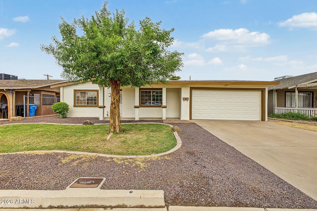 5214 W Lewis Avenue, Phoenix