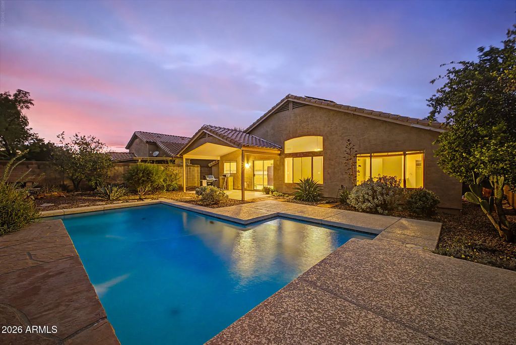 147 E Palo Blanco Way, Gilbert