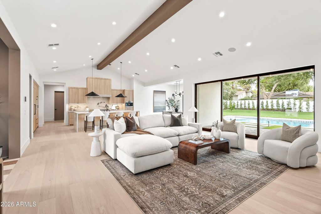 3405 N 47th Place, Phoenix