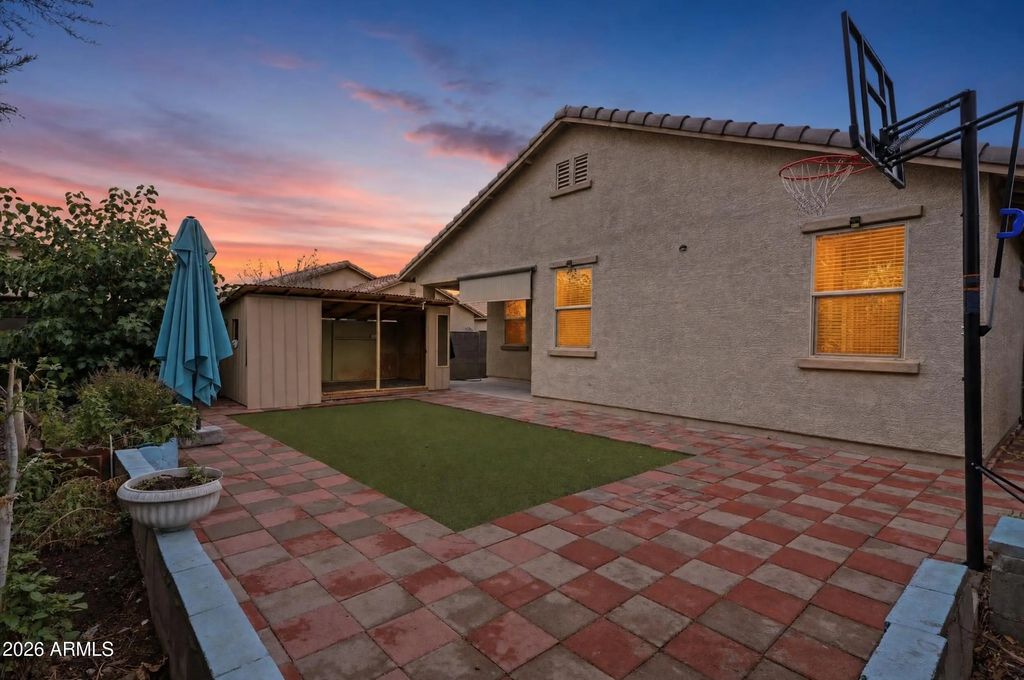 8917 N 90th Avenue, Peoria