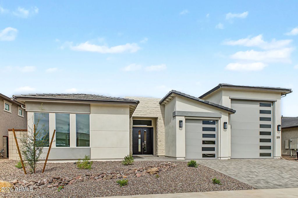 13718 W Hackamore Drive, Peoria