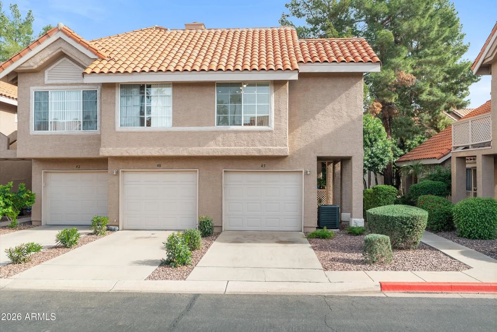 1633 E Lakeside Drive (unit 45), Gilbert