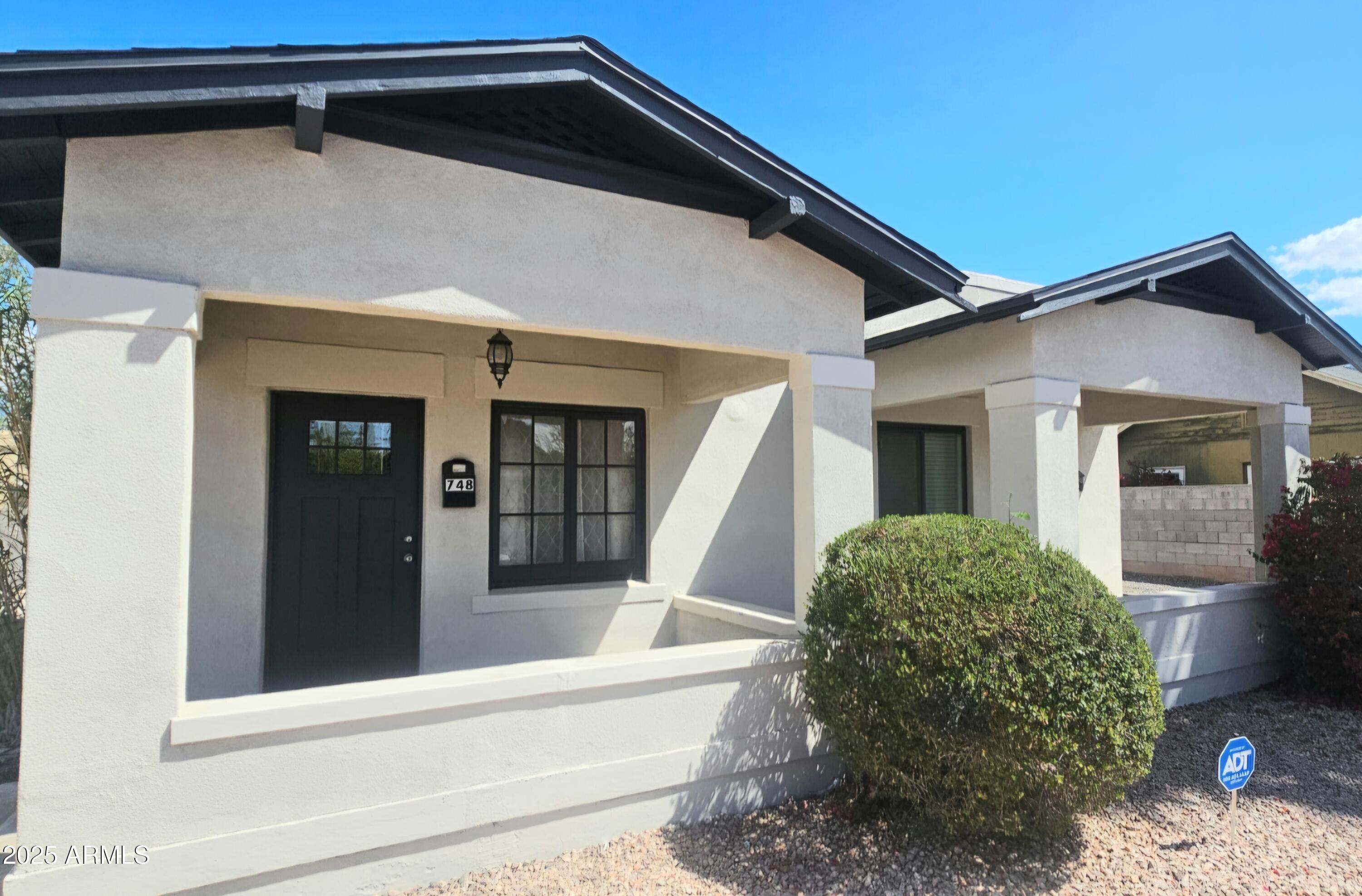 Photo of Listing #6852239