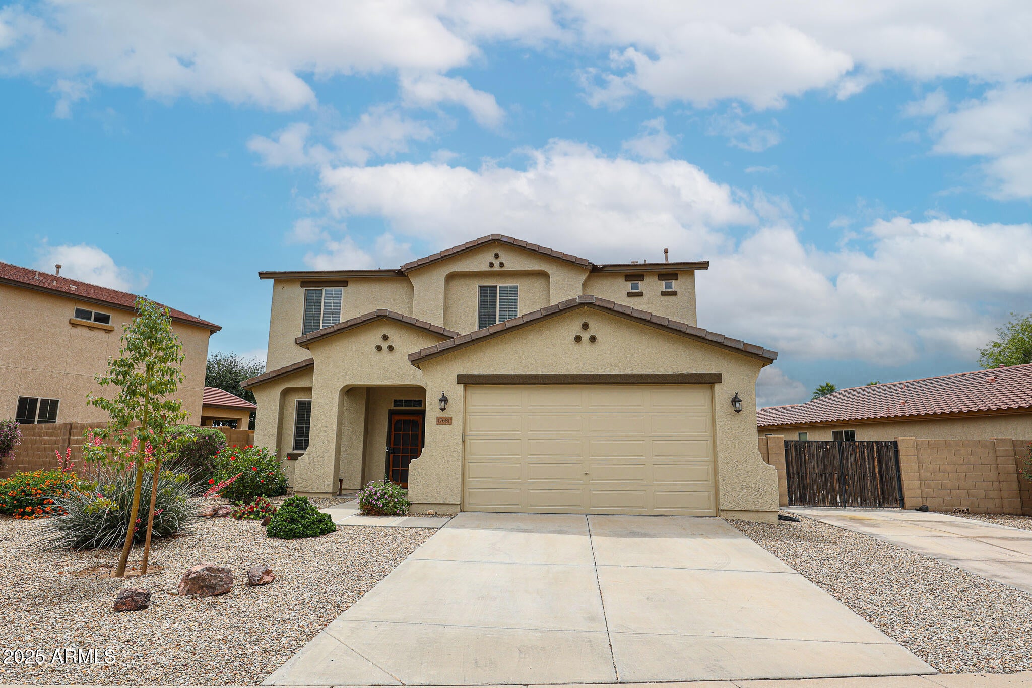 Photo of Listing #6858561