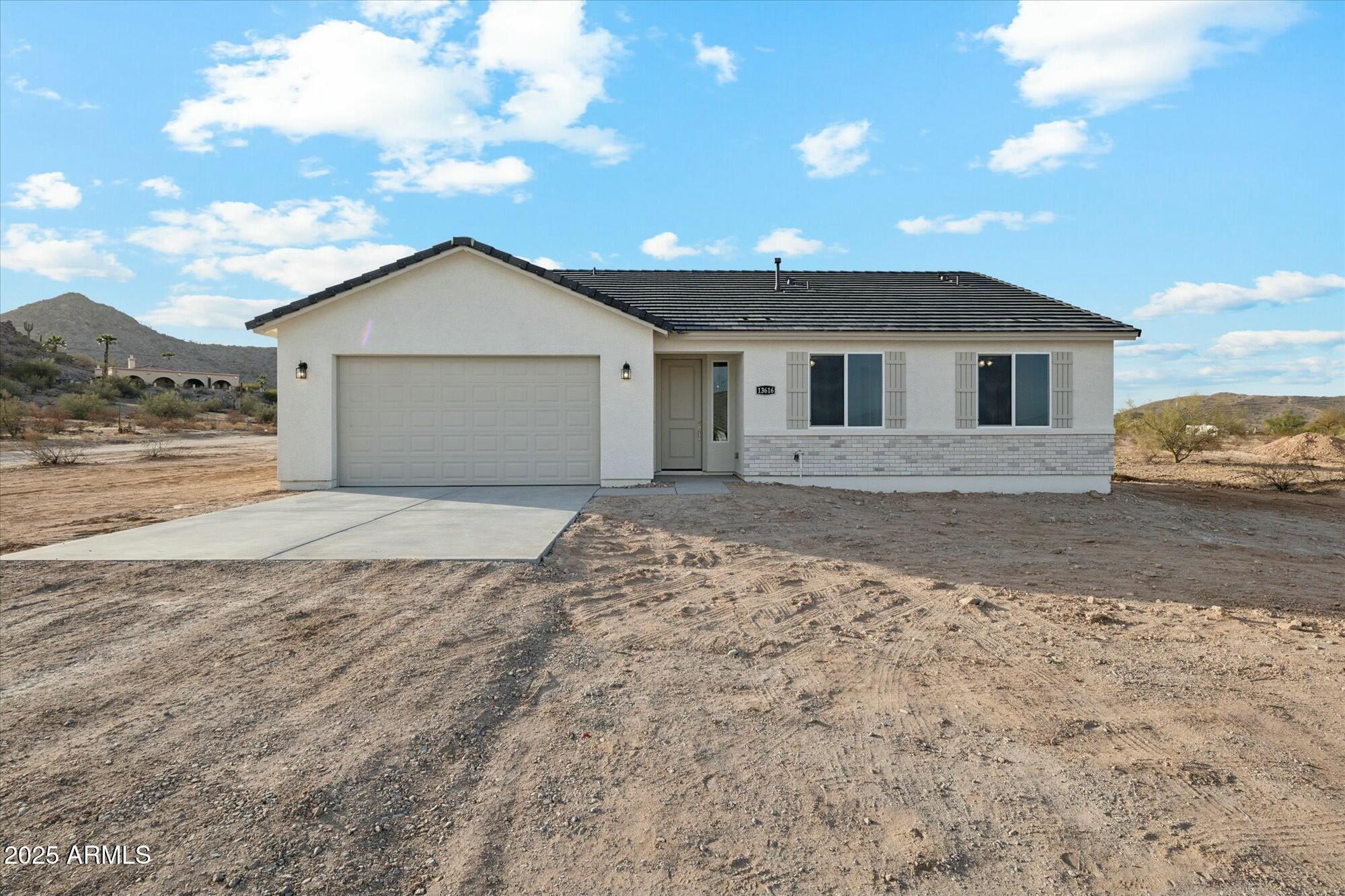 Photo of Listing #6847051