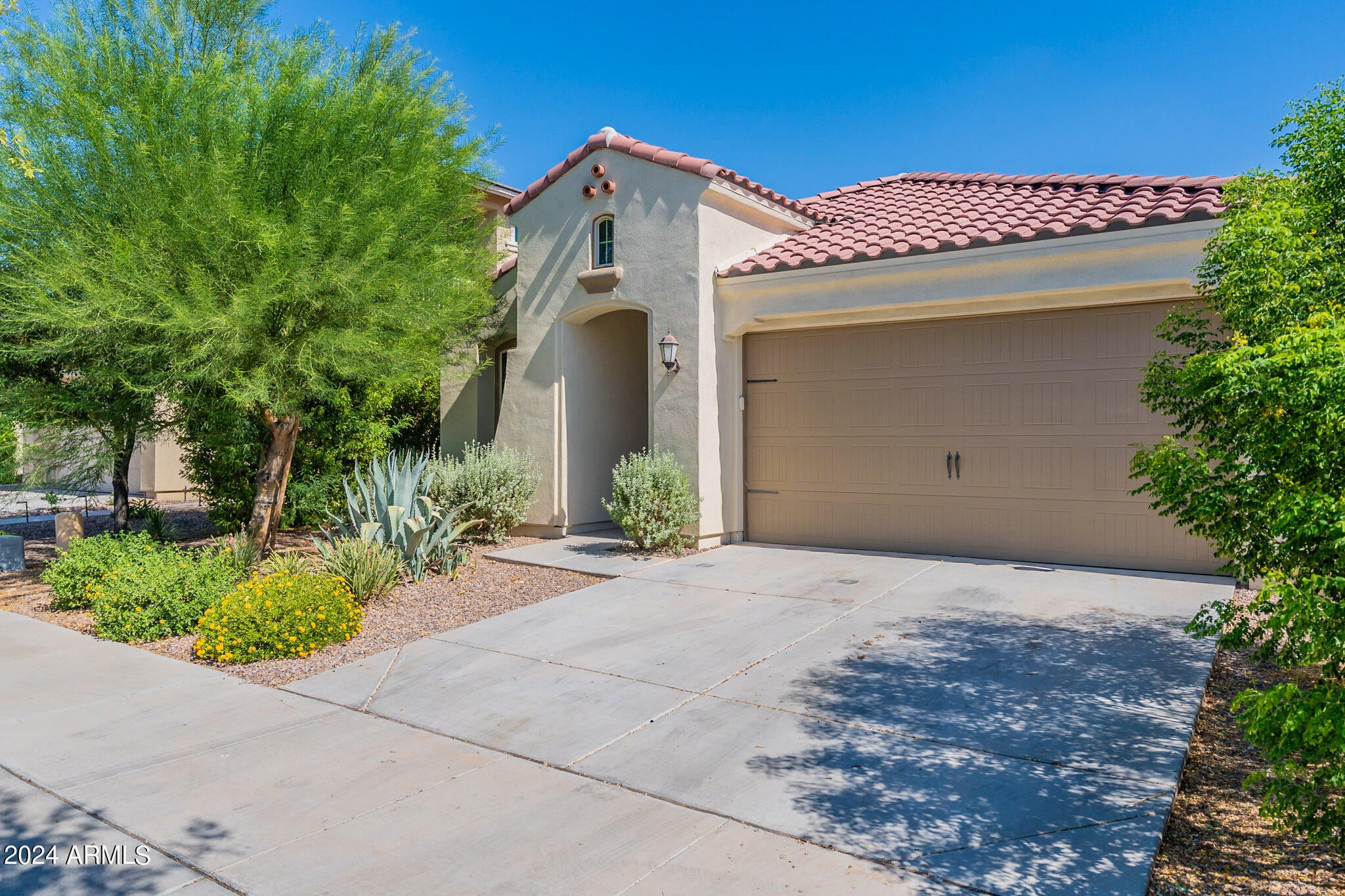 Photo of Listing #6744811