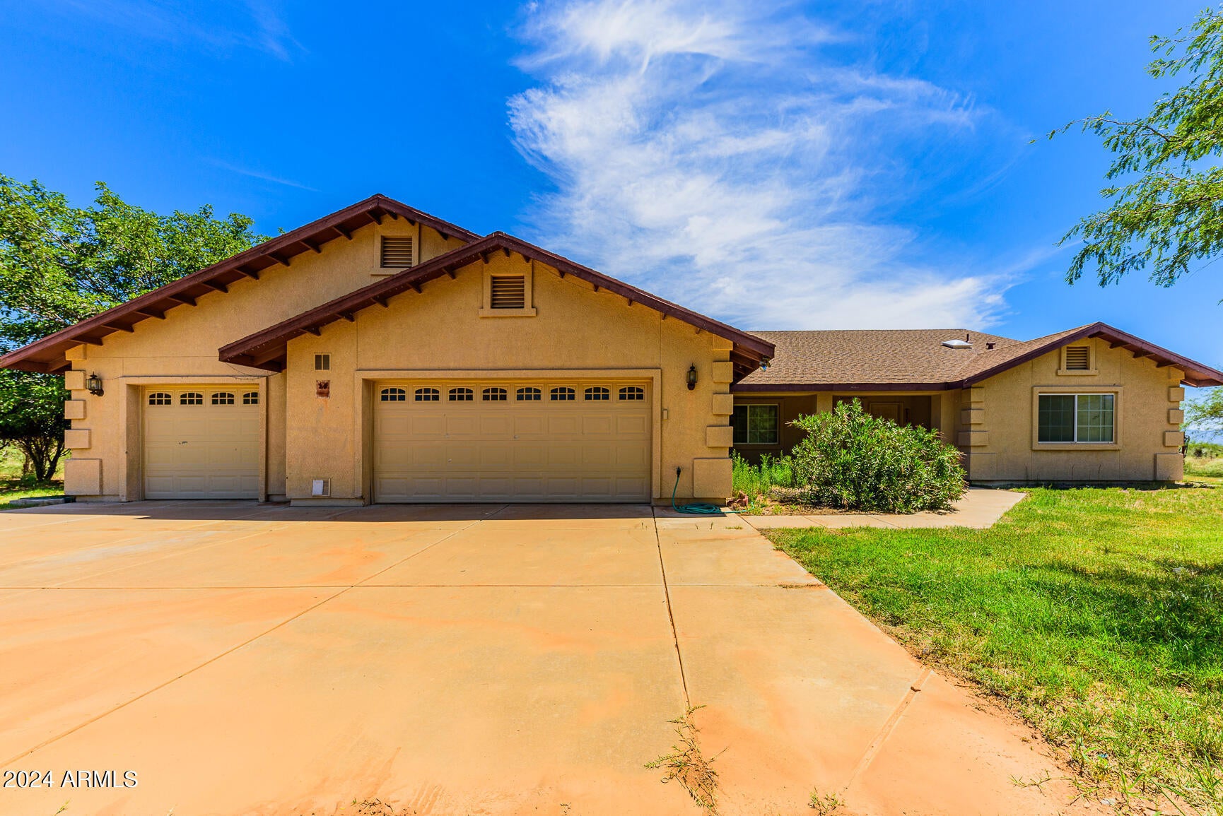 Photo of Listing #6745495