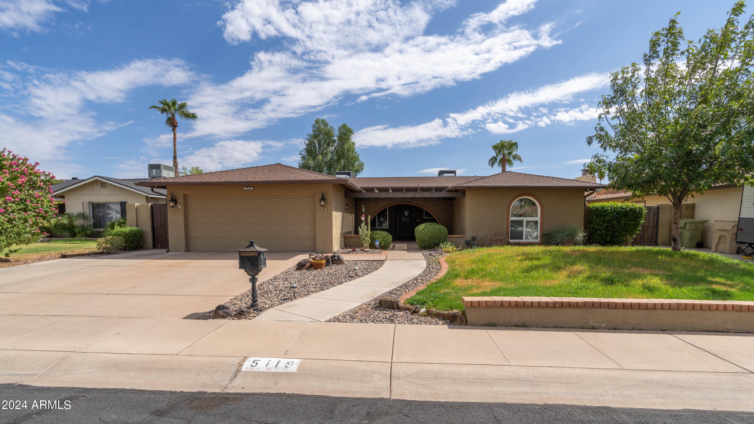 Photo of Listing #6750640