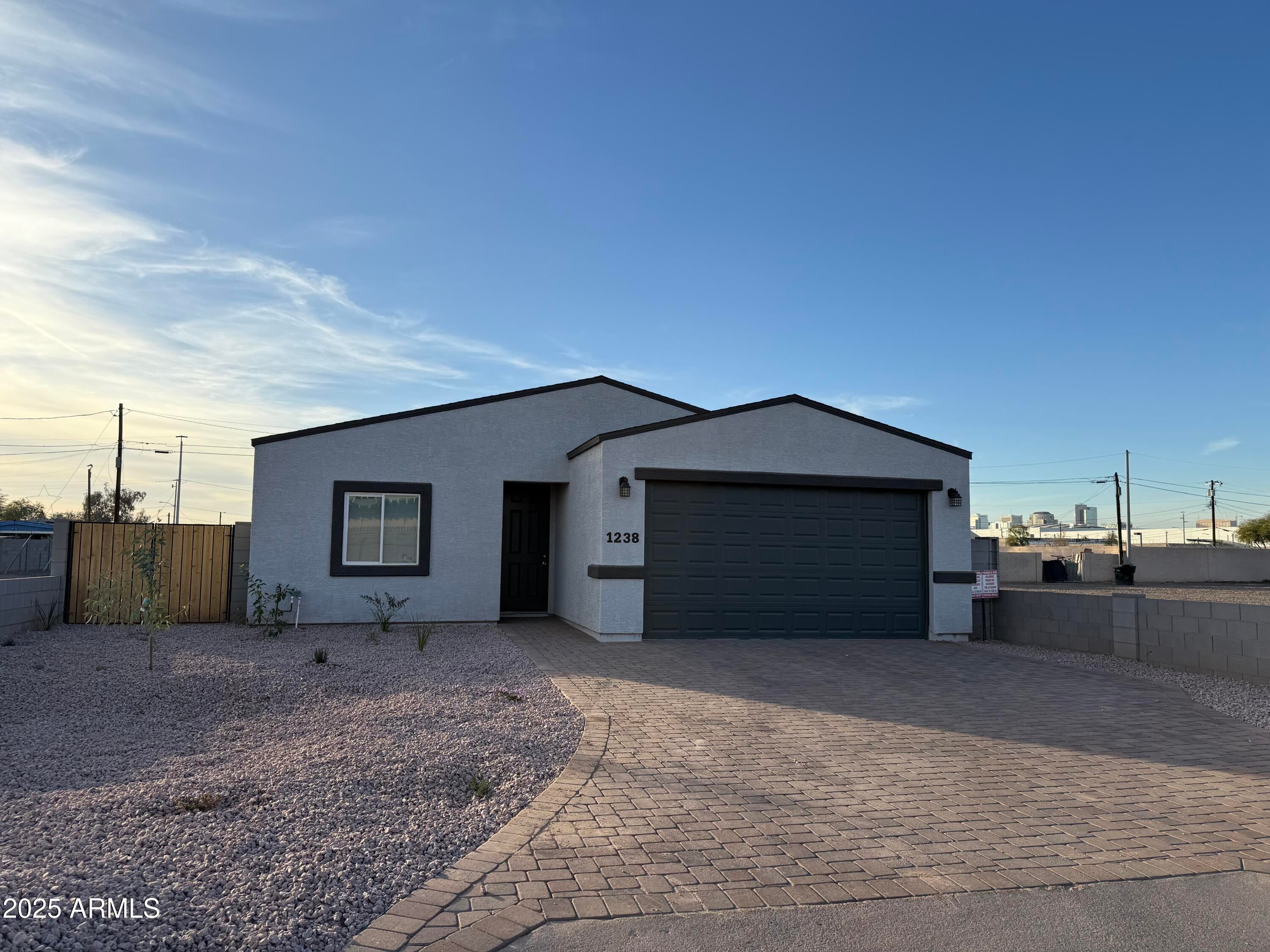 Photo of Listing #6815644