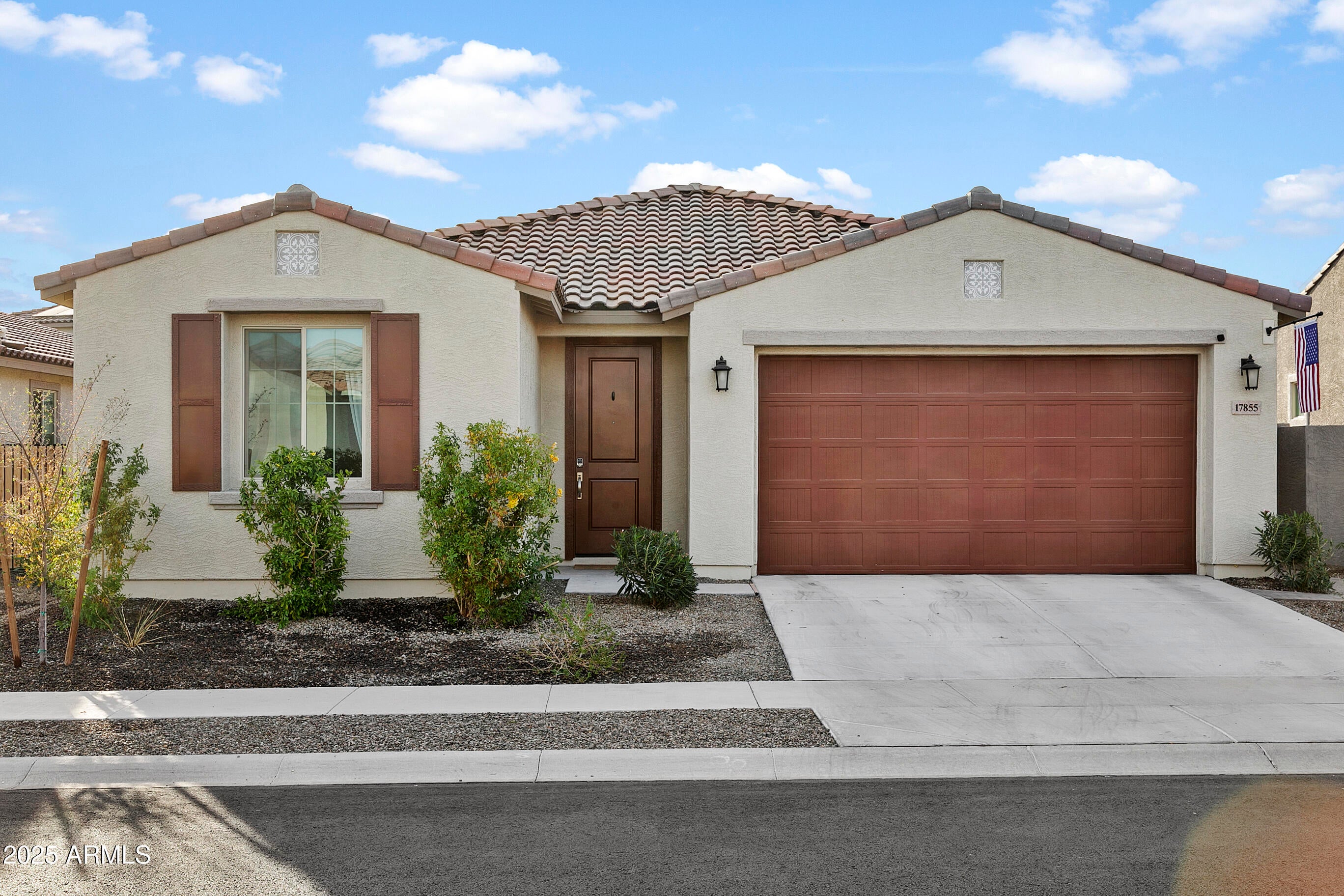 Photo of Listing #6802906