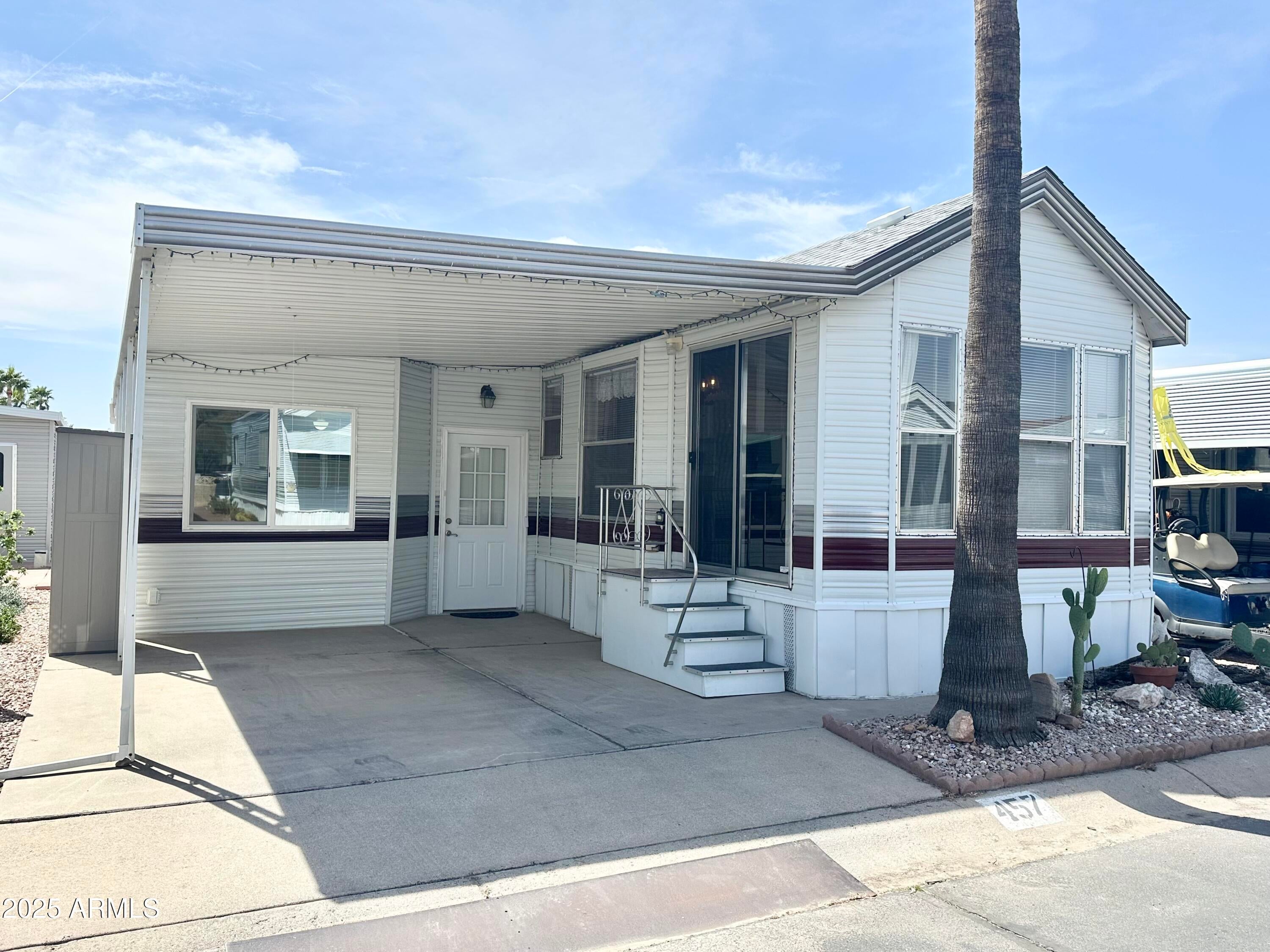 Photo of Listing #6844246