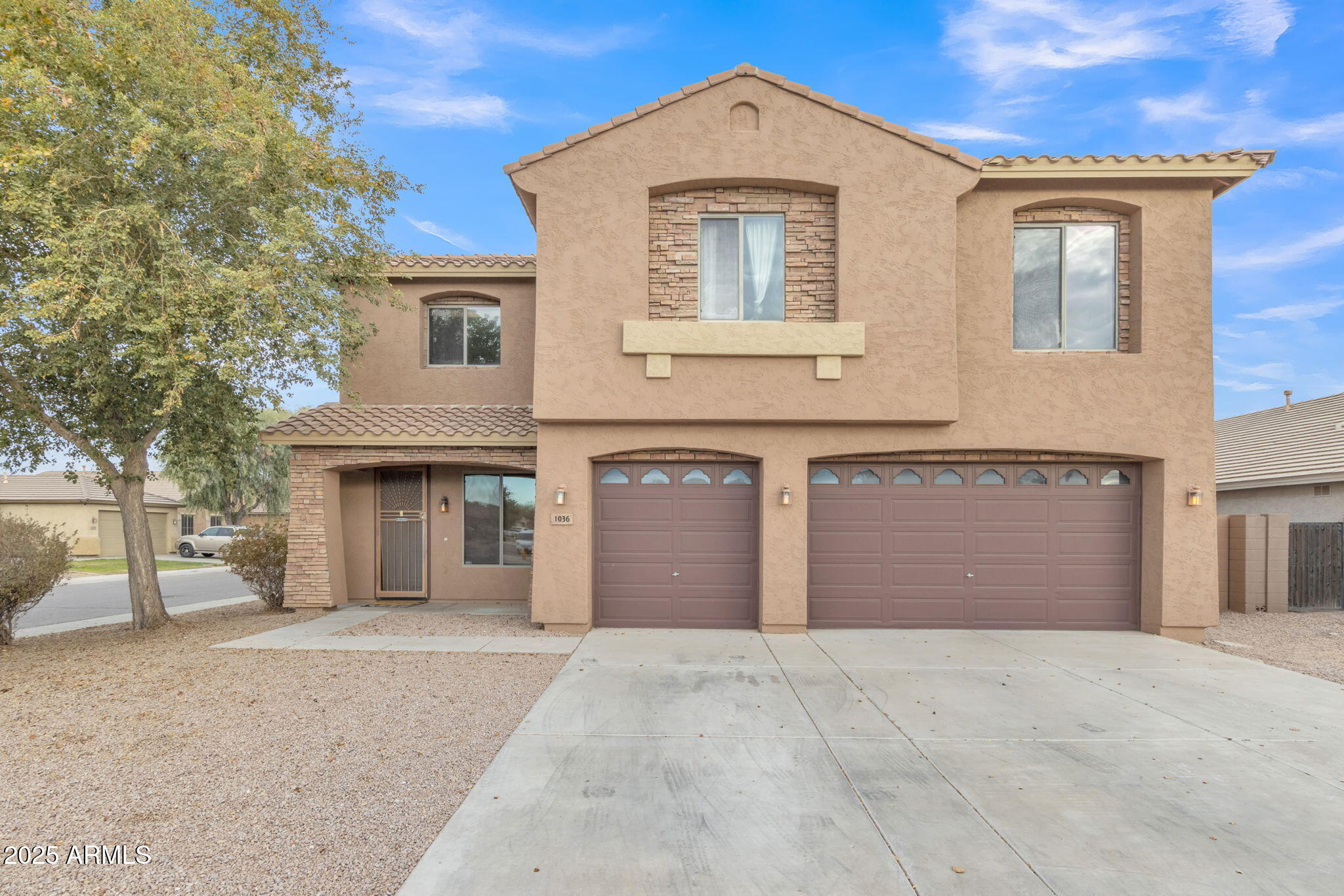 Photo of Listing #6806413