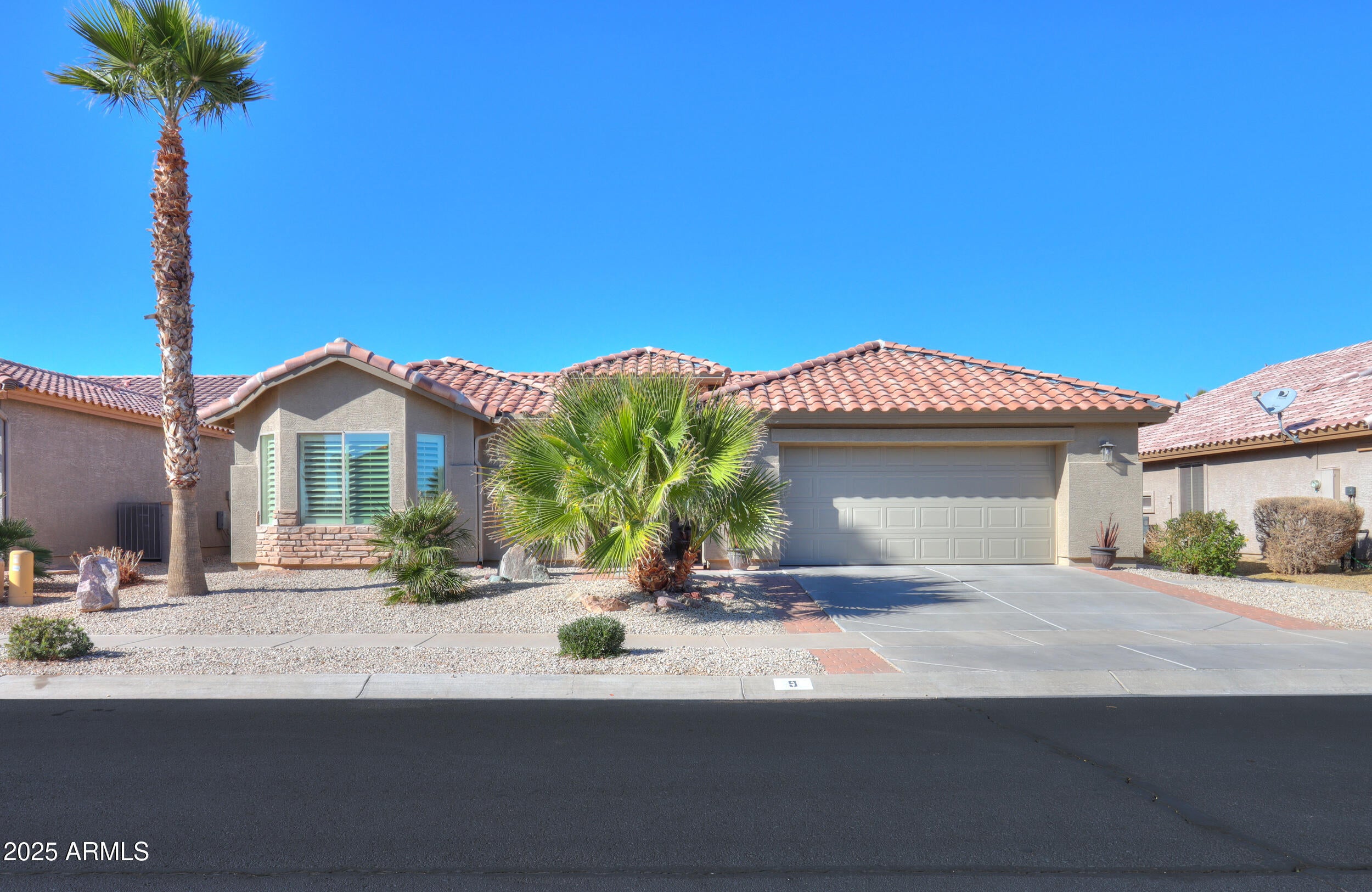 Photo of Listing #6805476