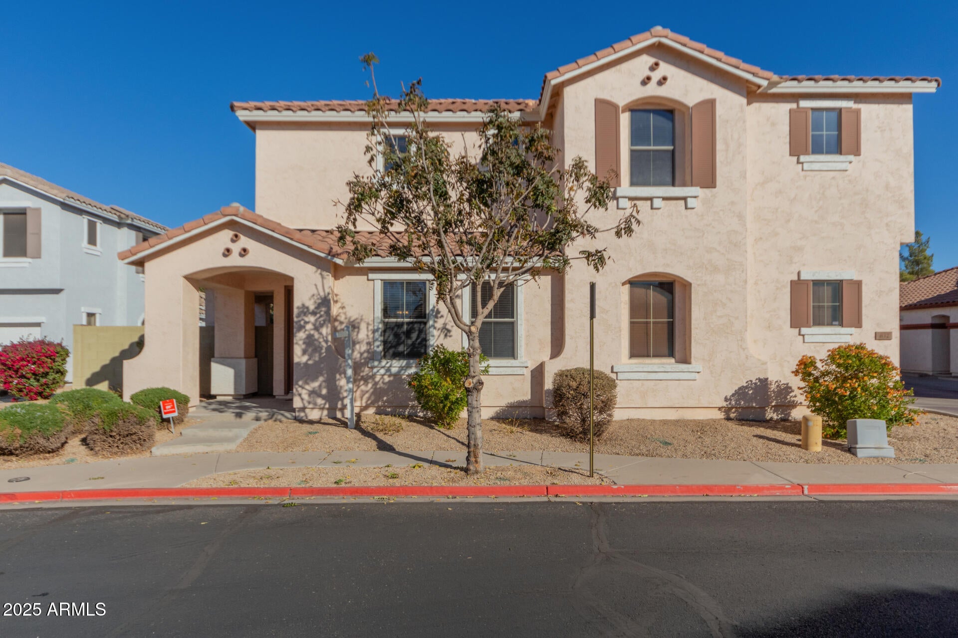 Photo of Listing #6810078
