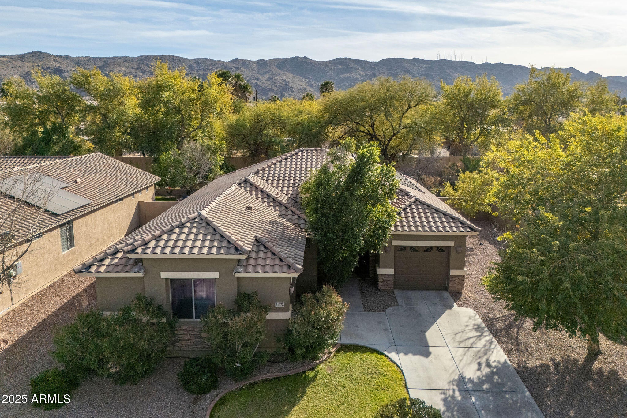 Photo of Listing #6812917