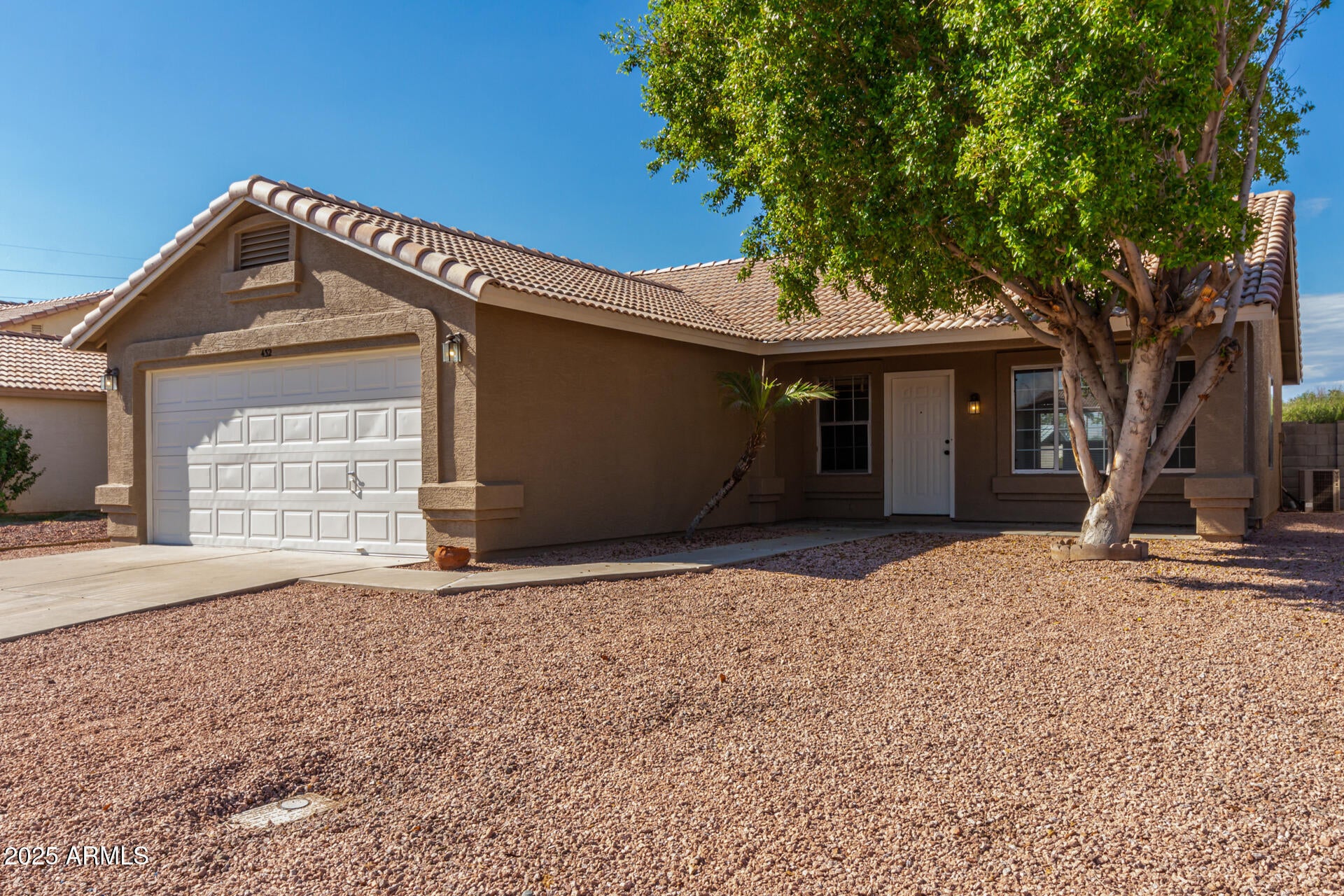 Photo of Listing #6810326
