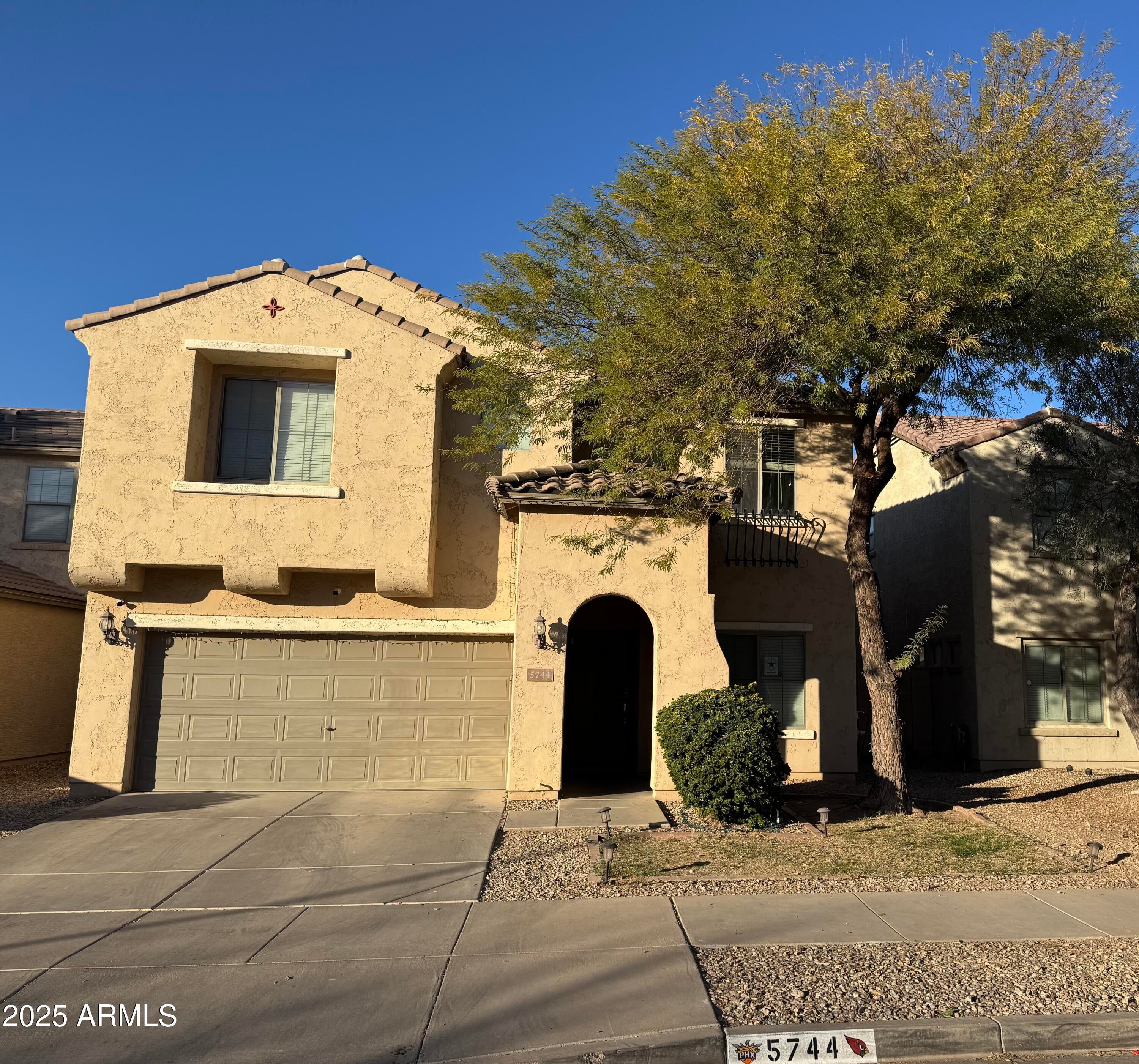 Photo of Listing #6810593