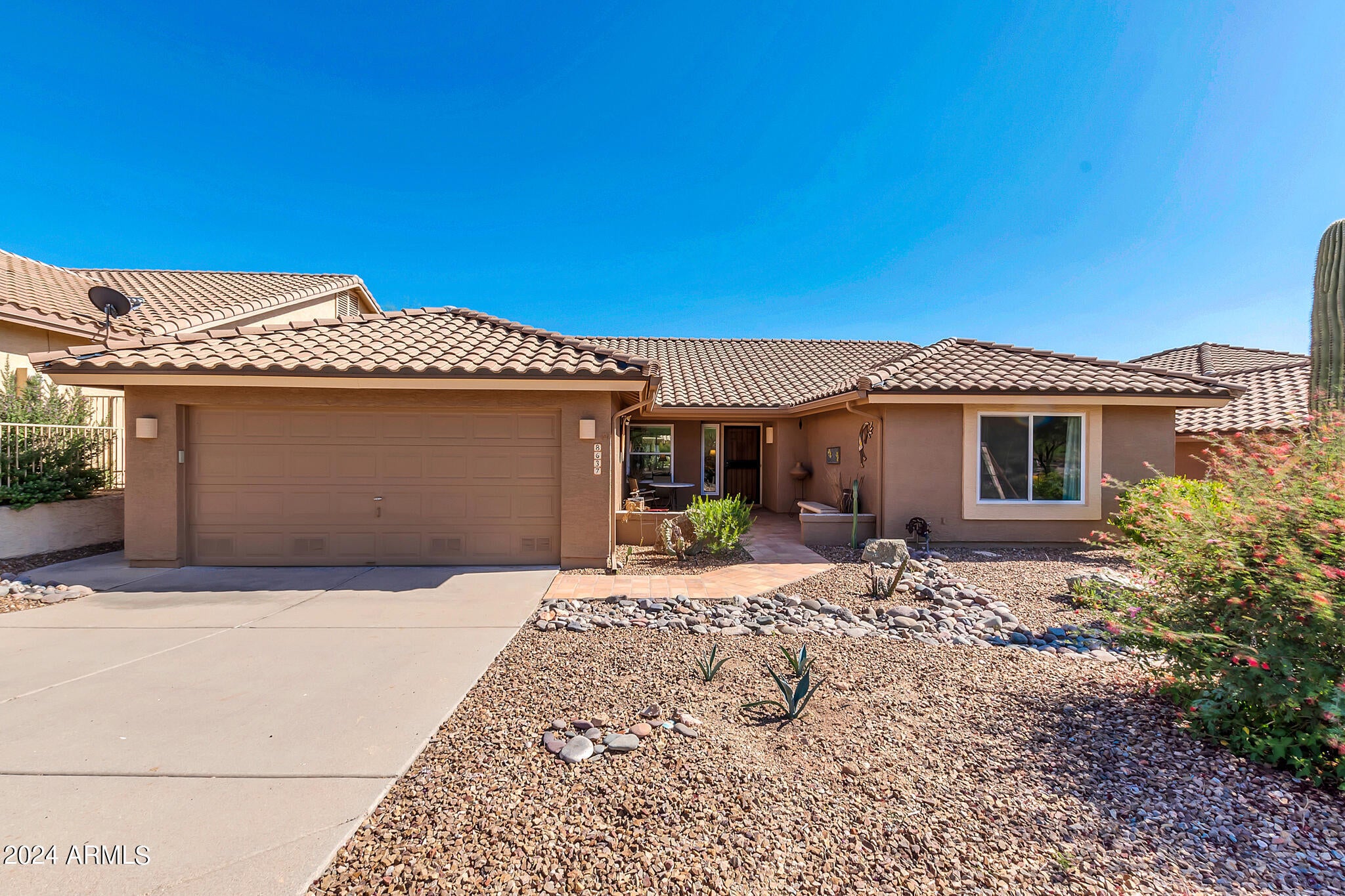 Photo of Listing #6811350